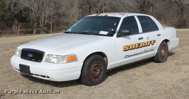 image for item DD1415 2003 Ford Crown Victoria Police Interceptor