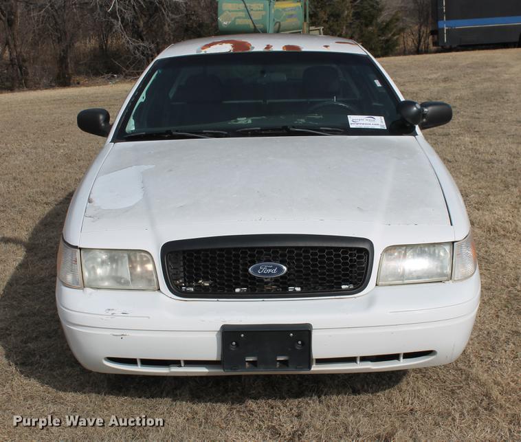 image for item DD1415 2003 Ford Crown Victoria Police Interceptor