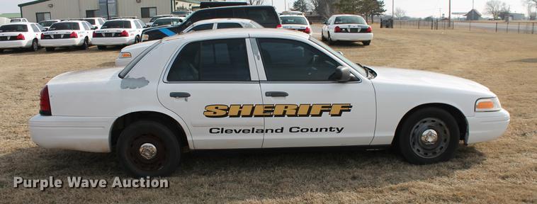 image for item DD1415 2003 Ford Crown Victoria Police Interceptor