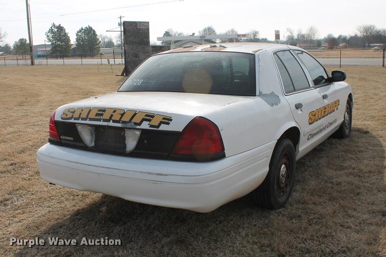 image for item DD1415 2003 Ford Crown Victoria Police Interceptor