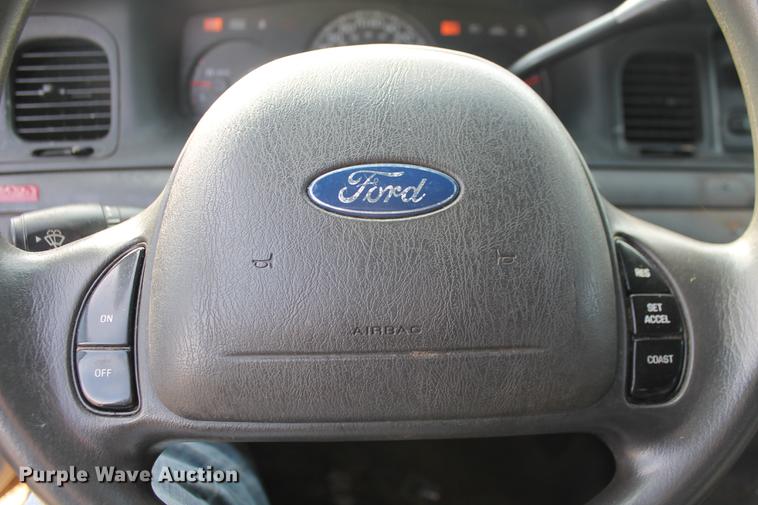 image for item DD1415 2003 Ford Crown Victoria Police Interceptor