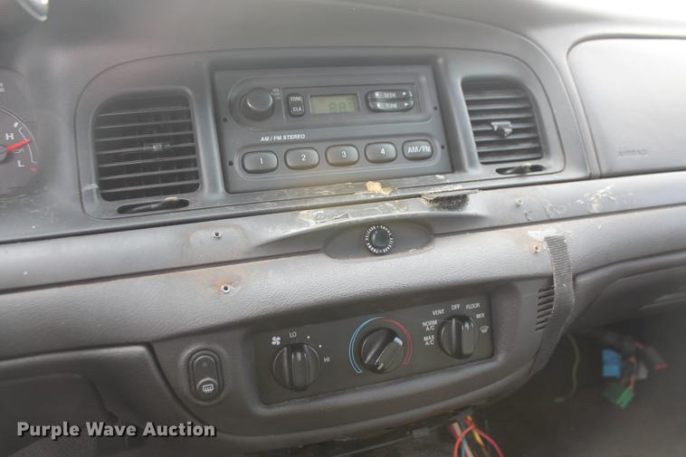 image for item DD1415 2003 Ford Crown Victoria Police Interceptor