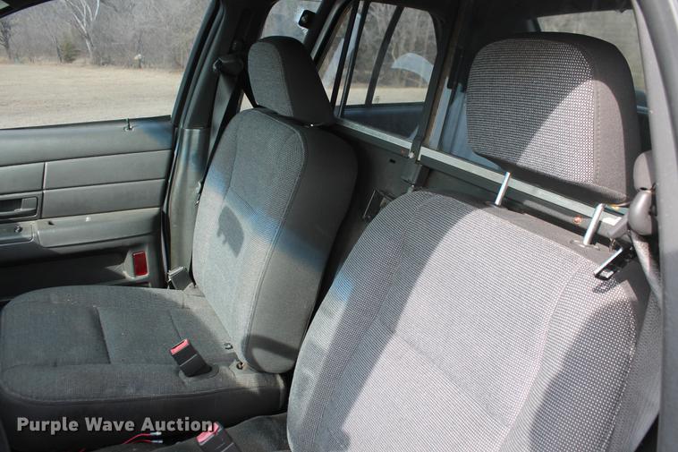 image for item DD1415 2003 Ford Crown Victoria Police Interceptor