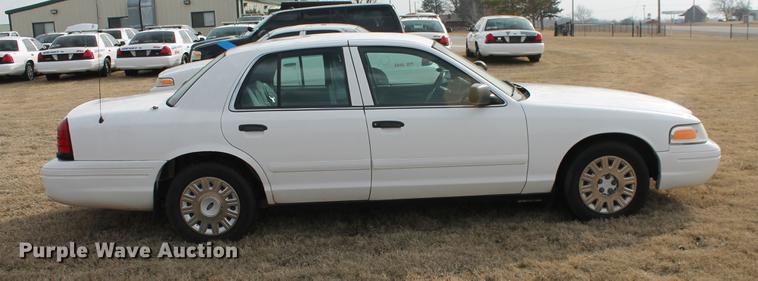 image for item DD1416 2005 Ford Crown Victoria Police Interceptor
