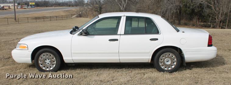 image for item DD1416 2005 Ford Crown Victoria Police Interceptor