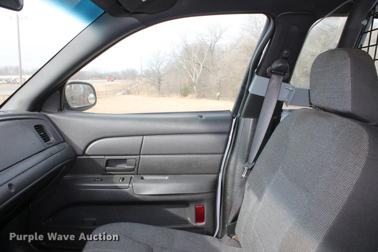 image for item DD1416 2005 Ford Crown Victoria Police Interceptor