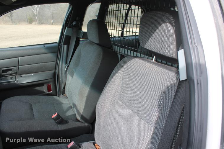 image for item DD1416 2005 Ford Crown Victoria Police Interceptor
