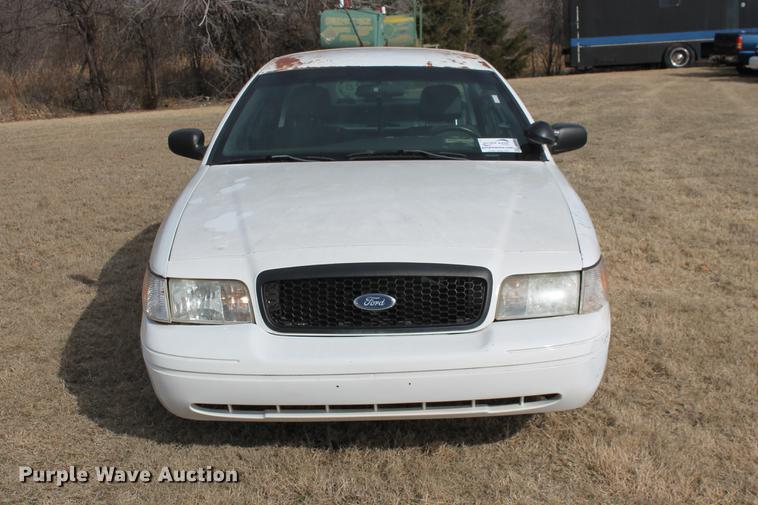 image for item DD1417 2005 Ford Crown Victoria Police Interceptor