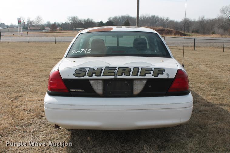 image for item DD1417 2005 Ford Crown Victoria Police Interceptor