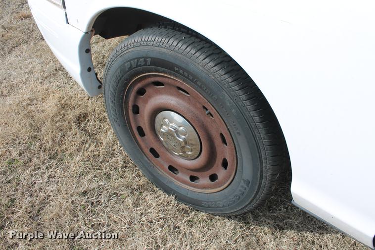 image for item DD1417 2005 Ford Crown Victoria Police Interceptor