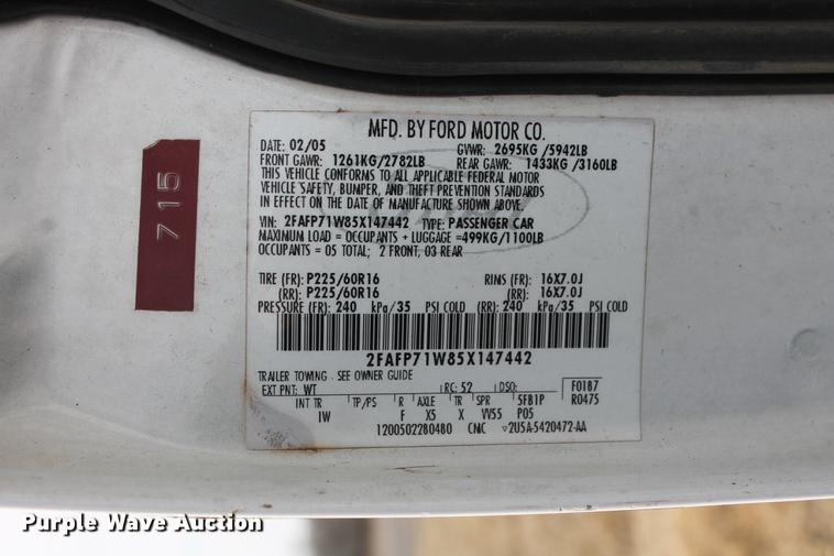 image for item DD1417 2005 Ford Crown Victoria Police Interceptor