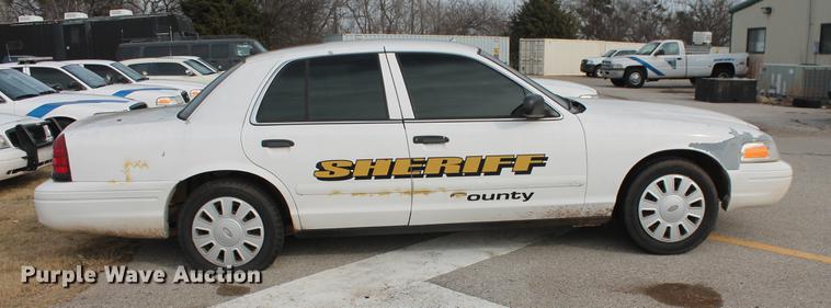 image for item DD1418 2007 Ford Crown Victoria Police Interceptor