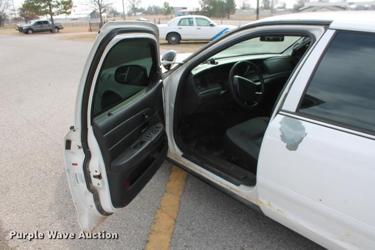 image for item DD1418 2007 Ford Crown Victoria Police Interceptor