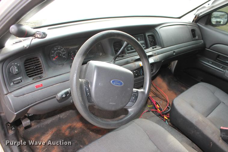 image for item DD1418 2007 Ford Crown Victoria Police Interceptor