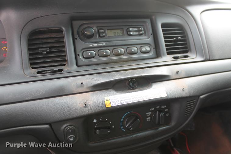 image for item DD1418 2007 Ford Crown Victoria Police Interceptor