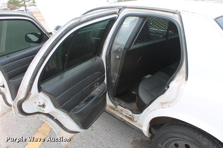 image for item DD1418 2007 Ford Crown Victoria Police Interceptor