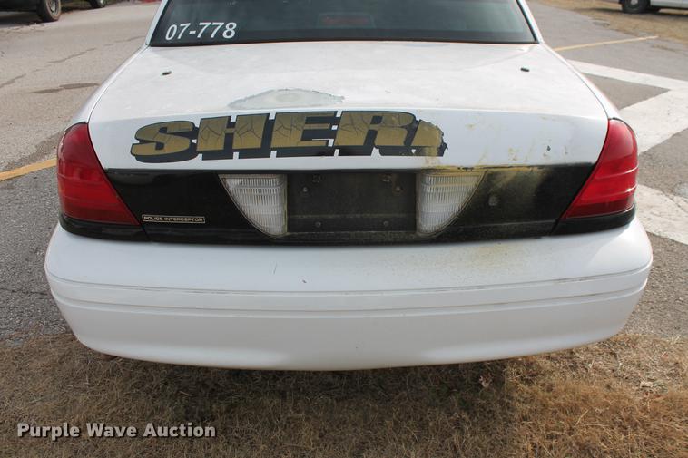 image for item DD1418 2007 Ford Crown Victoria Police Interceptor