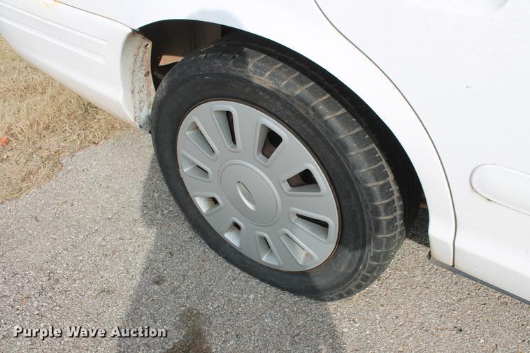 image for item DD1418 2007 Ford Crown Victoria Police Interceptor