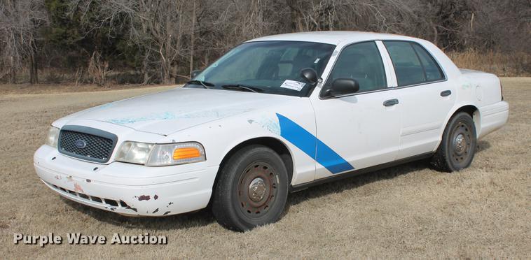 image for item DD1419 2003 Ford Crown Victoria Police Interceptor