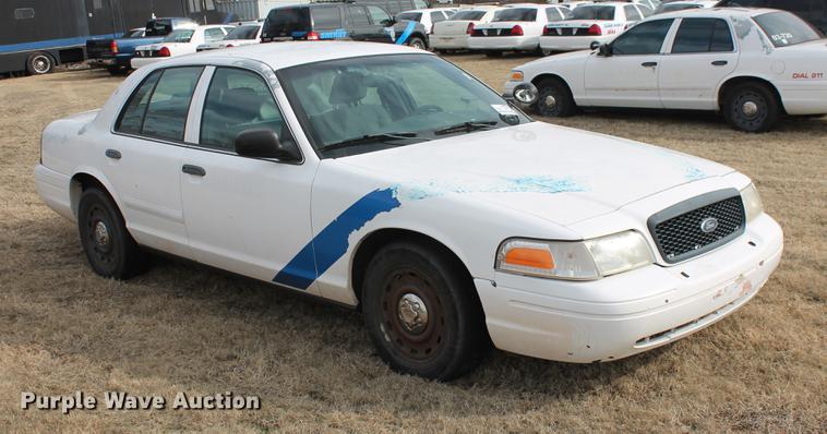 image for item DD1419 2003 Ford Crown Victoria Police Interceptor