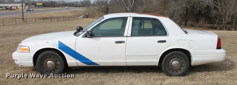 image for item DD1419 2003 Ford Crown Victoria Police Interceptor