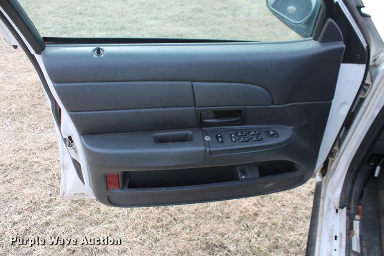 image for item DD1419 2003 Ford Crown Victoria Police Interceptor