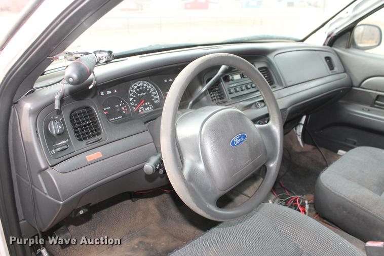 image for item DD1419 2003 Ford Crown Victoria Police Interceptor