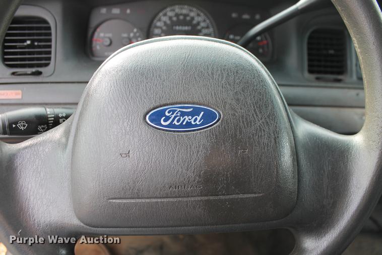 image for item DD1419 2003 Ford Crown Victoria Police Interceptor