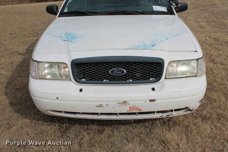 image for item DD1419 2003 Ford Crown Victoria Police Interceptor