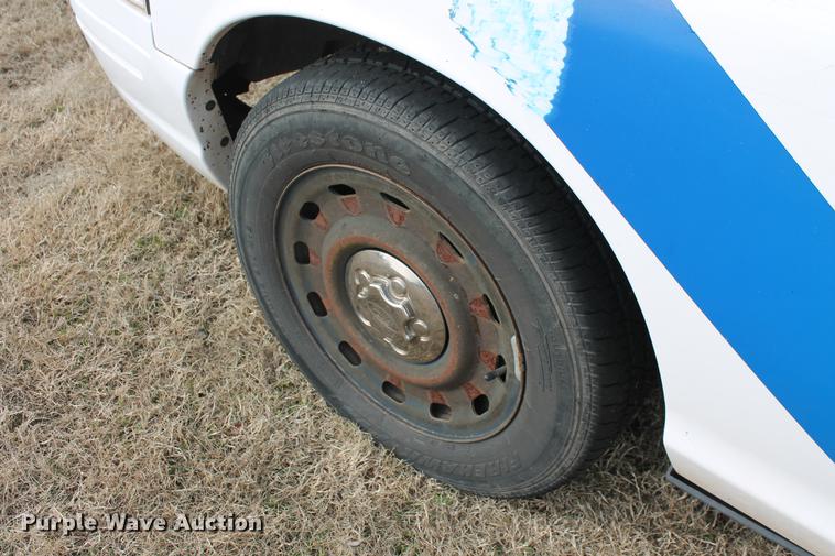 image for item DD1419 2003 Ford Crown Victoria Police Interceptor