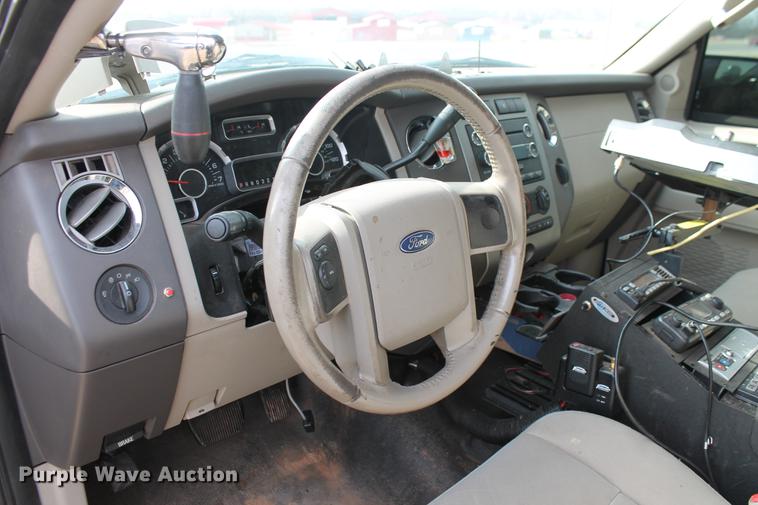 image for item DD1420 2010 Ford Expedition XLT SUV