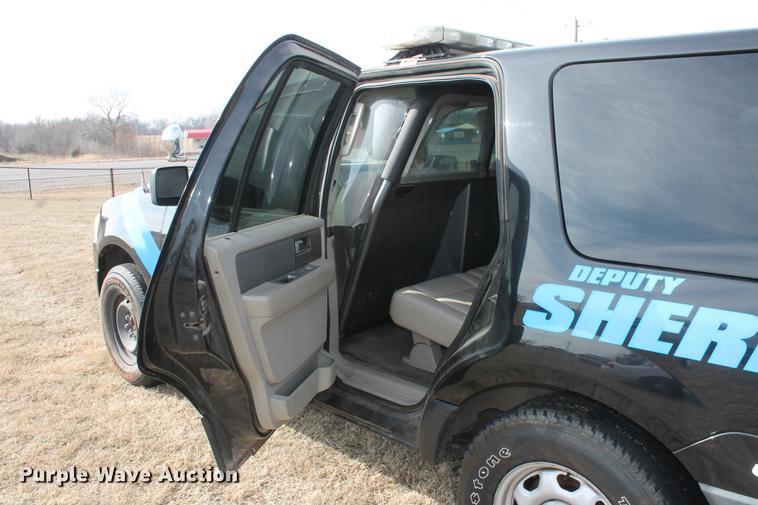 image for item DD1420 2010 Ford Expedition XLT SUV