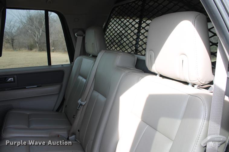 image for item DD1420 2010 Ford Expedition XLT SUV