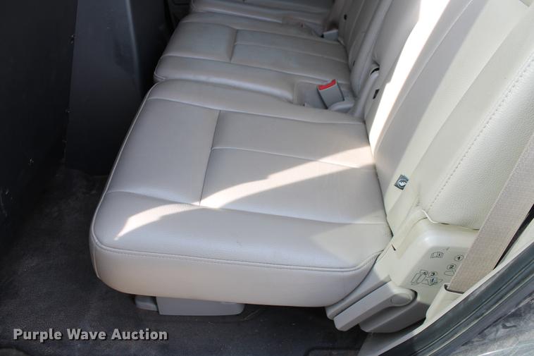 image for item DD1420 2010 Ford Expedition XLT SUV