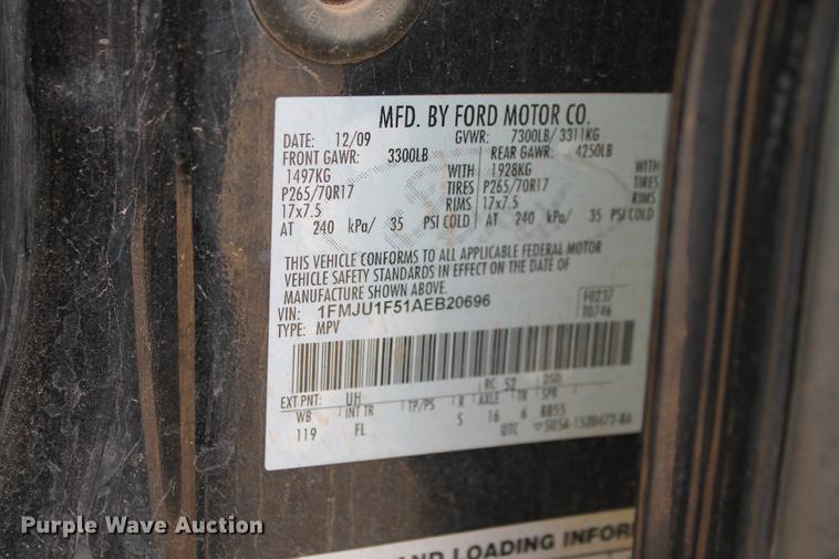 image for item DD1420 2010 Ford Expedition XLT SUV