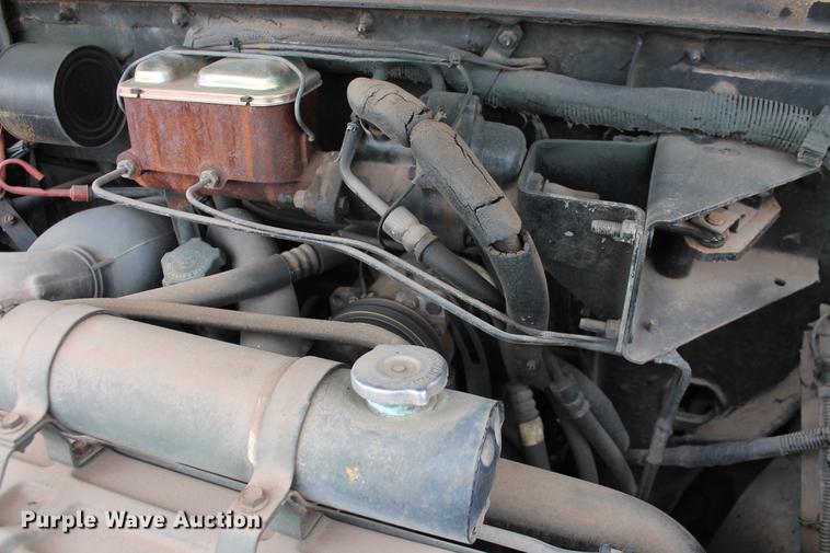 image for item DD1421 1993 Chevrolet P30 step van