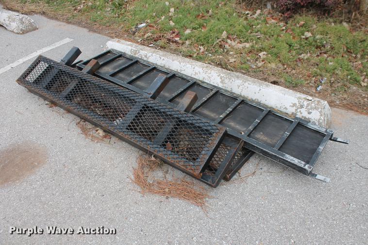 image for item DD1421 1993 Chevrolet P30 step van