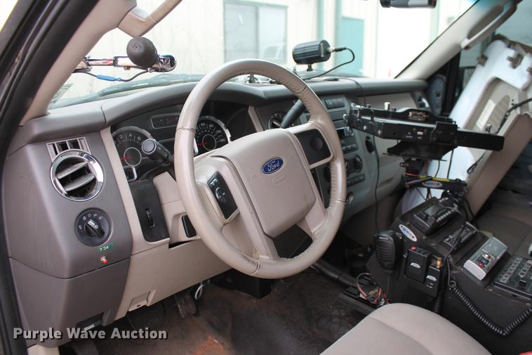 image for item DD1422 2010 Ford Expedition XLT SUV