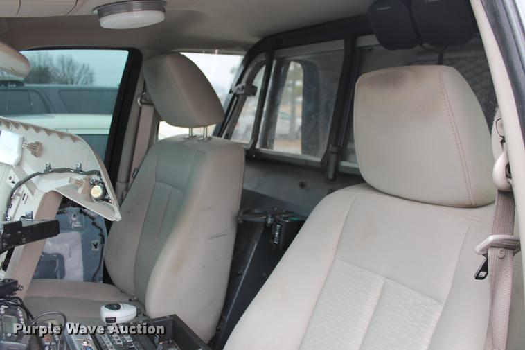 image for item DD1422 2010 Ford Expedition XLT SUV