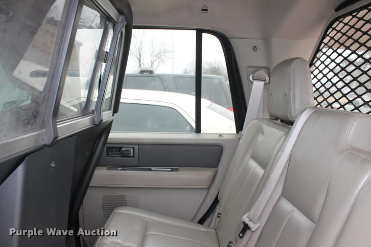 image for item DD1422 2010 Ford Expedition XLT SUV