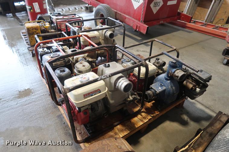 image for item DF3502 (6) water pumps