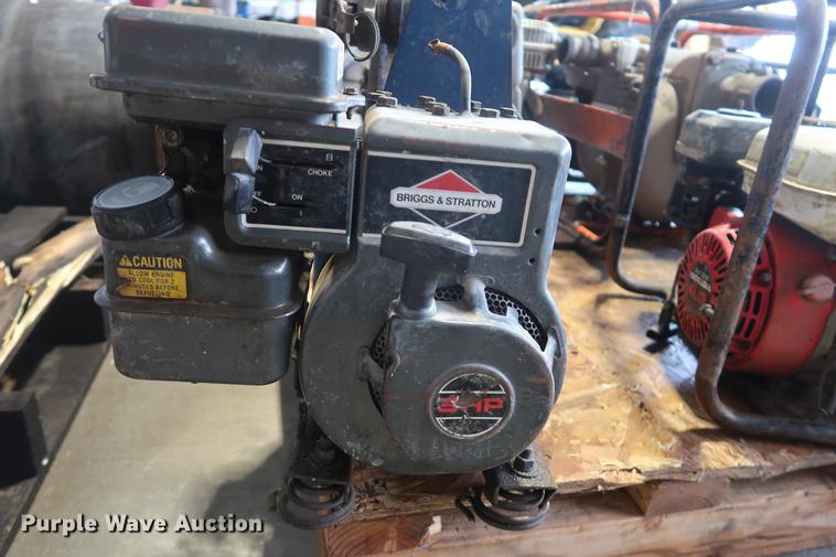 image for item DF3502 (6) water pumps