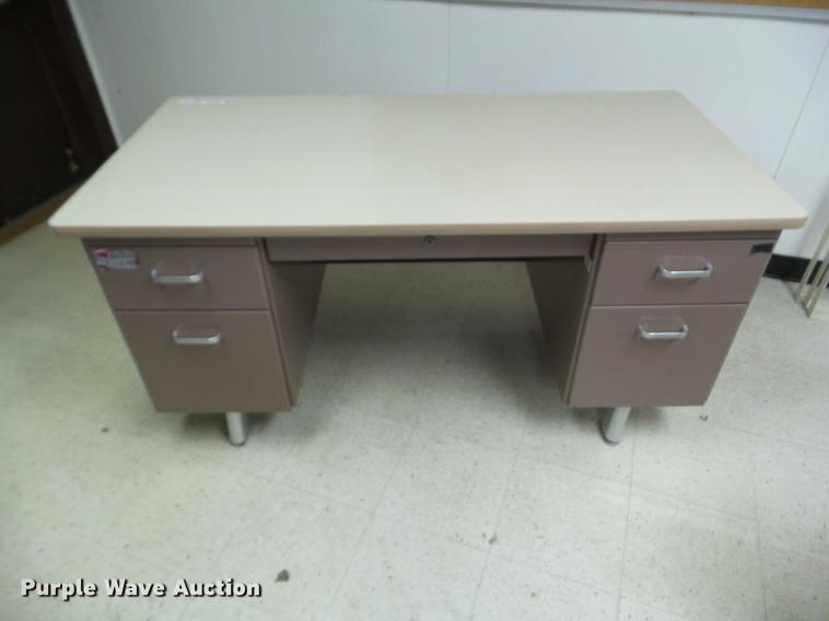 image for item DZ9166 (7) desks