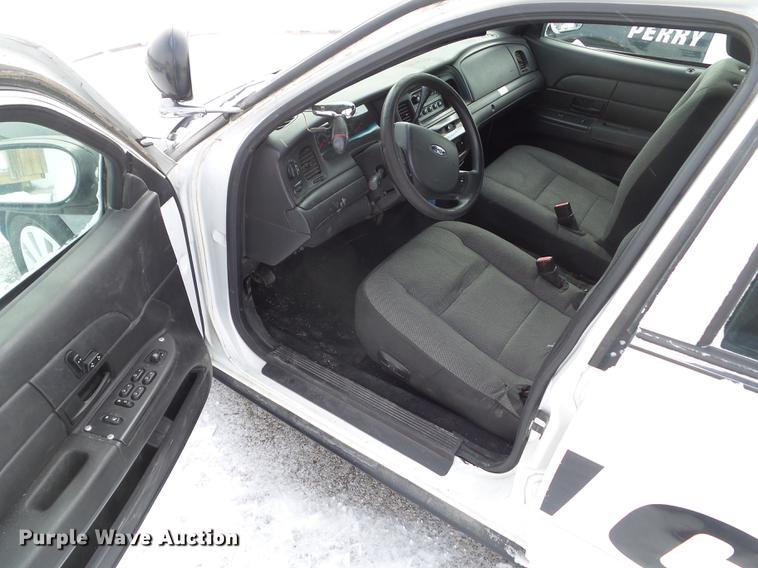 image for item DZ9186 2007 Ford Crown Victoria Police Interceptor