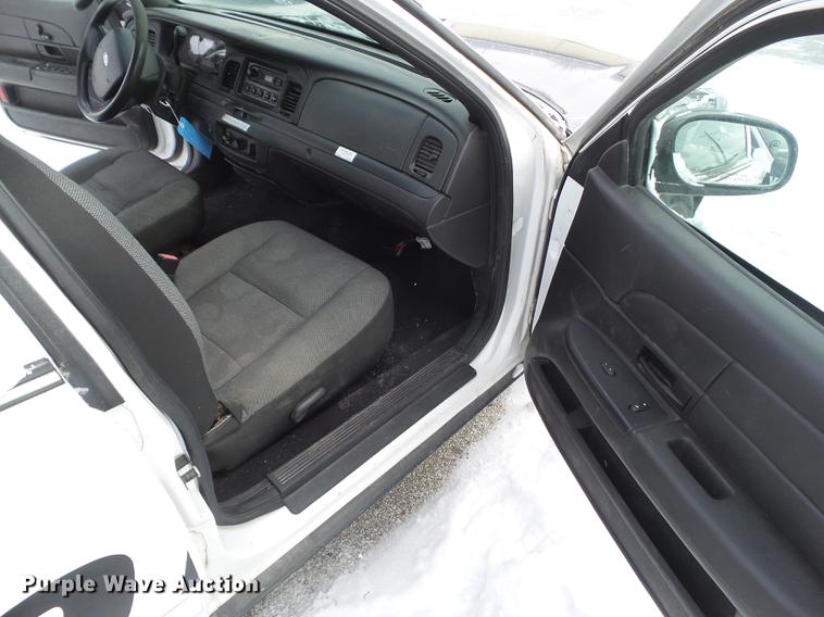 image for item DZ9186 2007 Ford Crown Victoria Police Interceptor