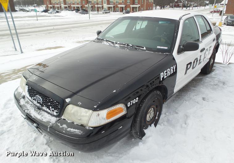 image for item DZ9187 2003 Ford Crown Victoria Police Interceptor