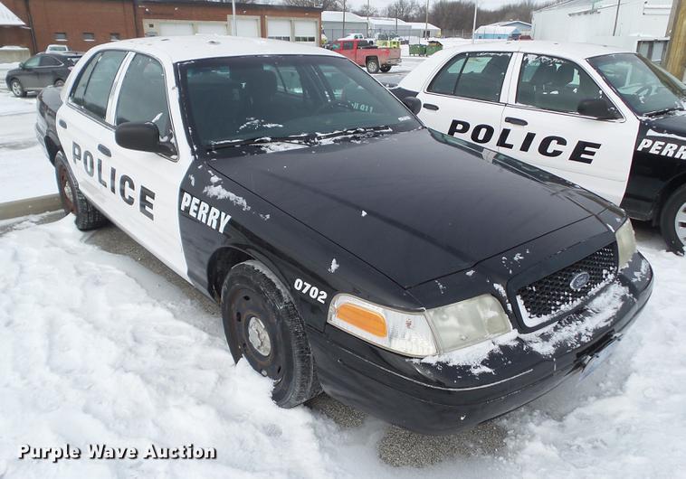 image for item DZ9187 2003 Ford Crown Victoria Police Interceptor