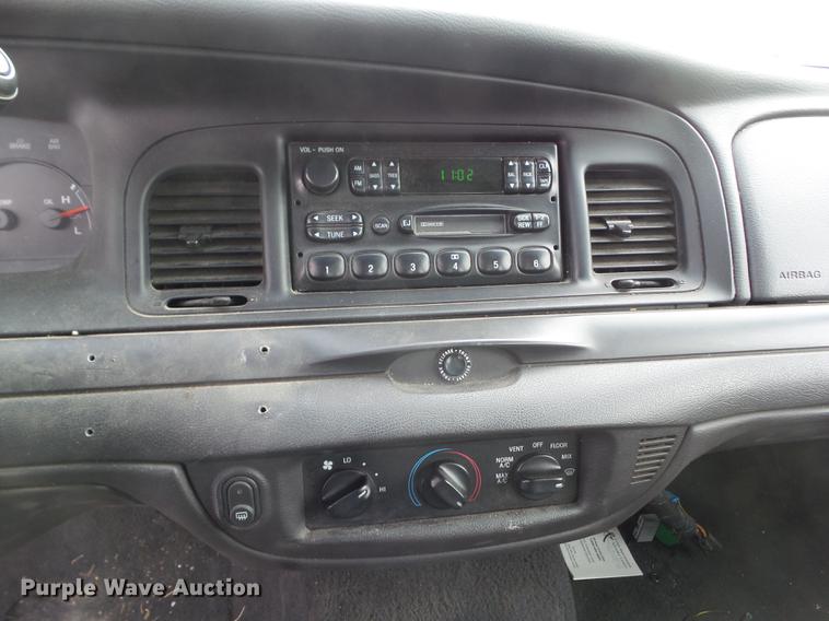 image for item DZ9187 2003 Ford Crown Victoria Police Interceptor