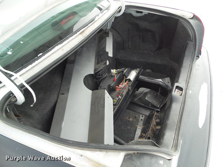 image for item DZ9187 2003 Ford Crown Victoria Police Interceptor