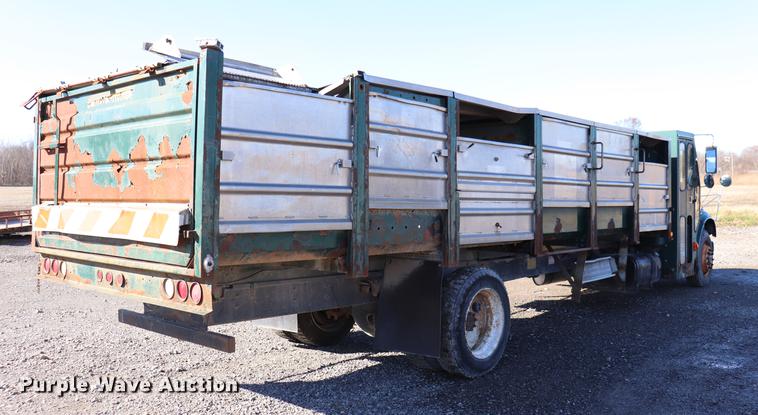 image for item EC9291 1996 International 4700LP recycling truck